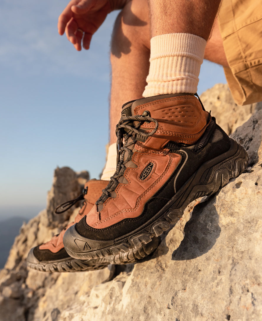 Men's Targhee IV Waterproof Hiking Boot | Coyote/Gold Flame - Image 8