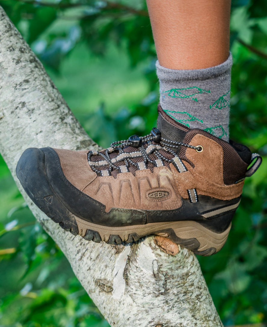 Big Kids' Targhee IV Waterproof Hiking Boot | Bison/Brindle - Image 9