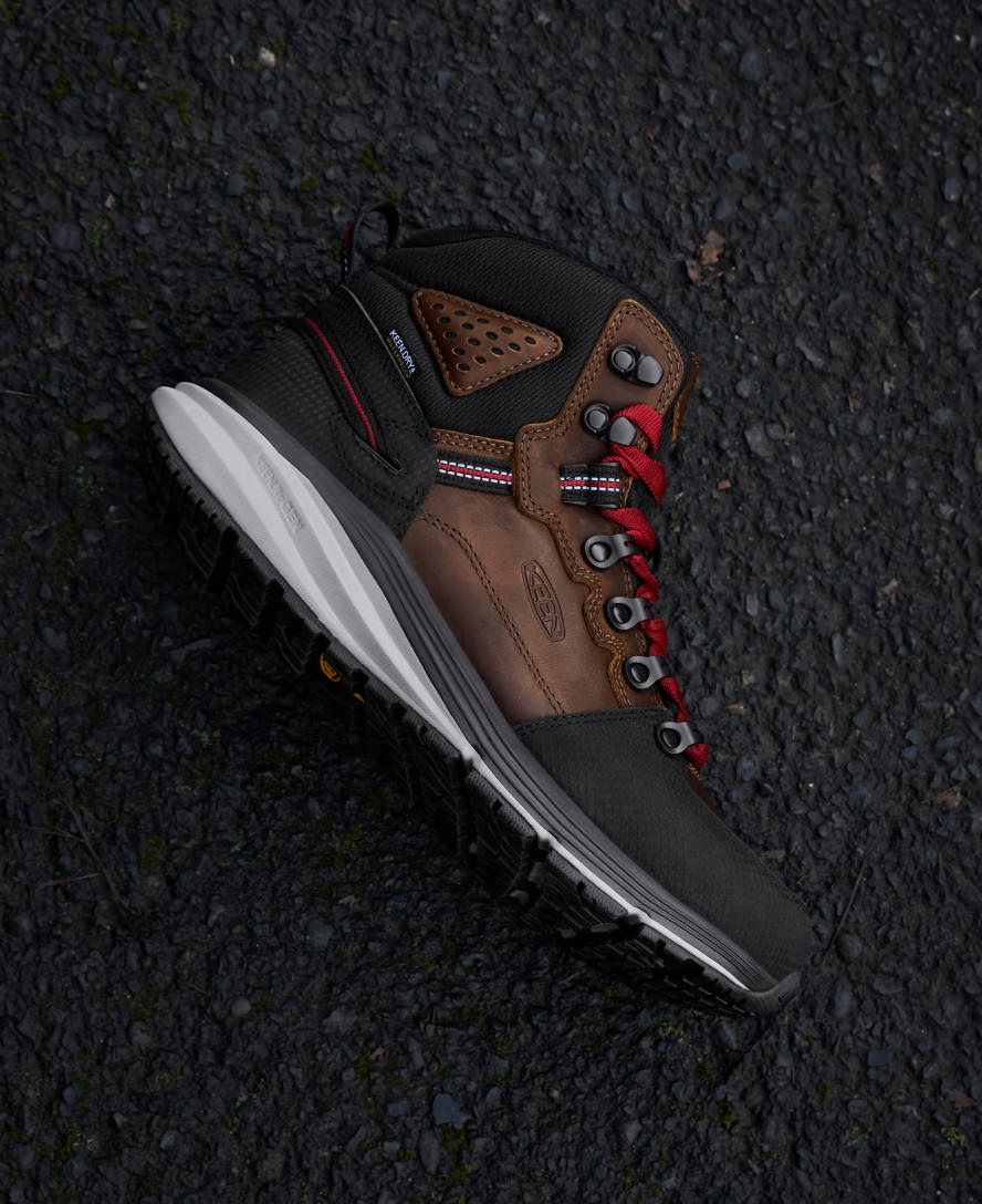 Men's Red Hook Waterproof Boot (Carbon Toe) | Tobacco/Black - Image 8