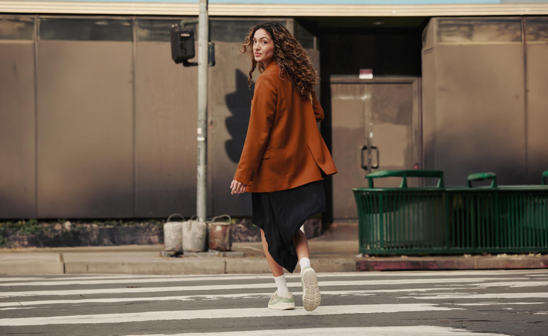 Women's KM2 Jogger | Iceberg Green/Desert Sage - Image 7
