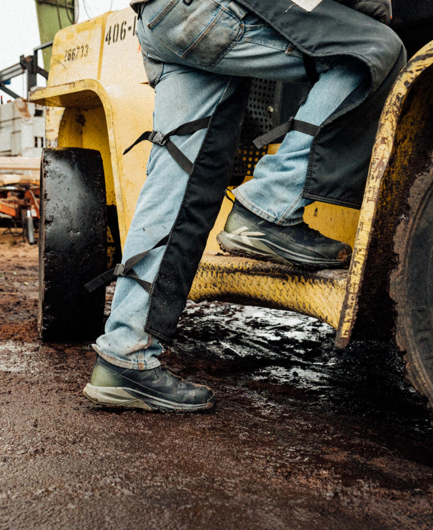 Men's Targhee Blur Waterproof Work Boot (Carbon Toe) | Forest Night/Black - Image 9