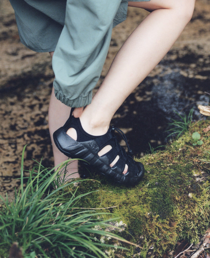 Women's Hyperport H2 Snow Peak Sandal | SP Triple Black - Image 8